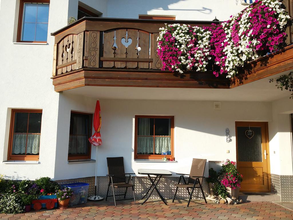 Haus Haas Apartment Lermoos Exterior foto